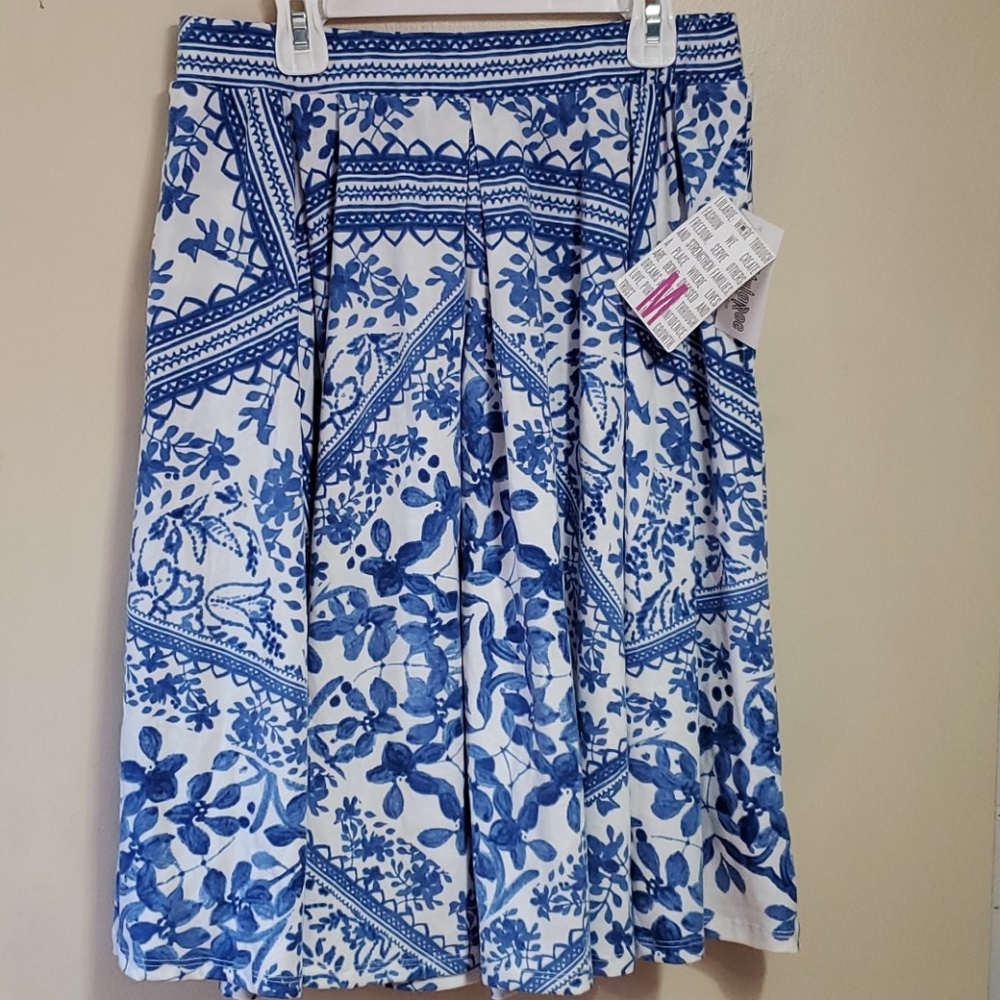 5 for $25 lularoe Madison skirt medium